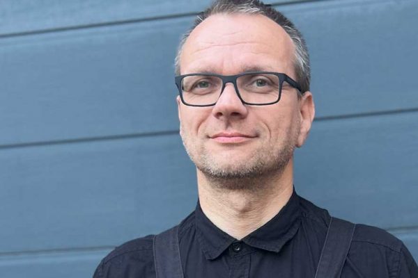 Der neue Mitarbeiter JensDettmer verstärkt das Team von H. Ringel.